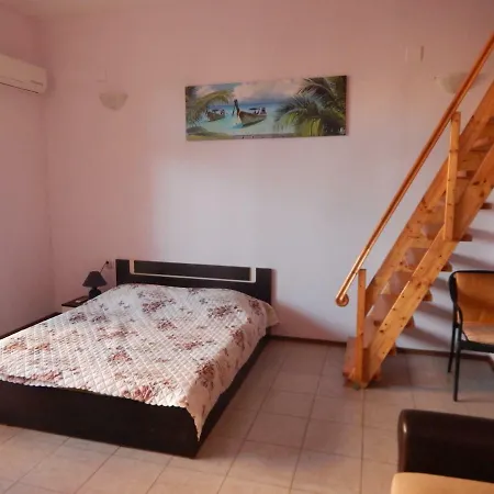 Apartment Dunav Str. Ravda