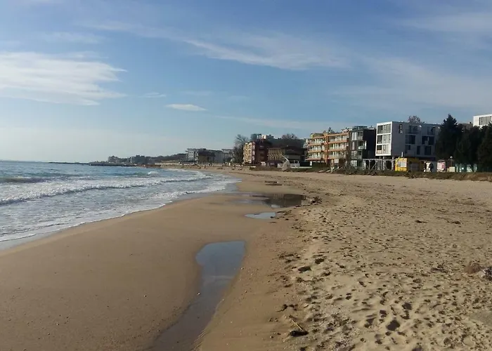 Dunav Str. Apartment Ravda